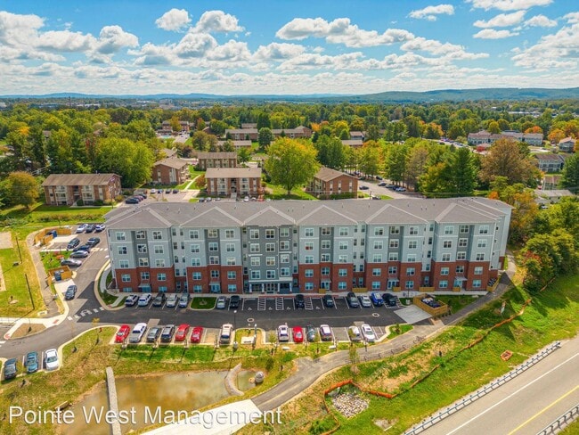 Fourteen35 Apartments in Blacksburg, VA - Foto de edificio - Interior Photo