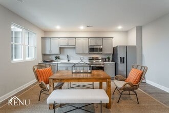 2374 E 18th St Pl in Chattanooga, TN - Building Photo - Building Photo