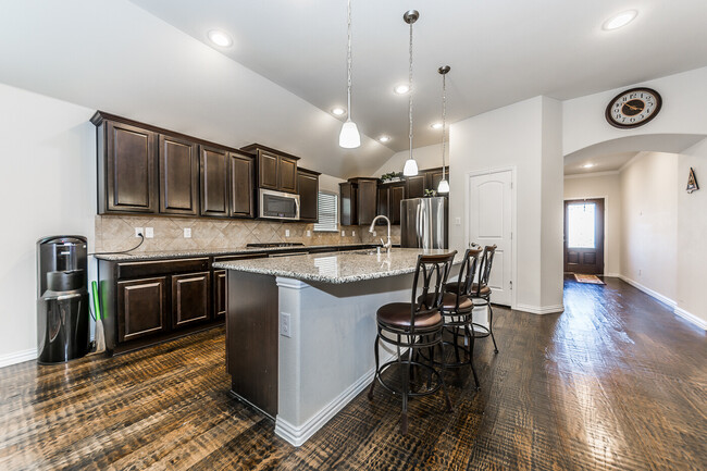 1725 Bald Eagle Dr in McKinney, TX - Foto de edificio - Building Photo