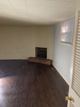 2549 Glenmary Ave-Unit -Apt. 1 in Louisville, KY - Building Photo - Building Photo