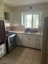 2360 Rocky River Oval in Rocky River, OH - Building Photo - Building Photo