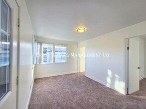 244 E 56th St in Long Beach, CA - Building Photo - Building Photo