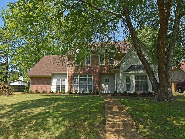 4355 Old Forest Rd in Memphis, TN - Building Photo - Building Photo