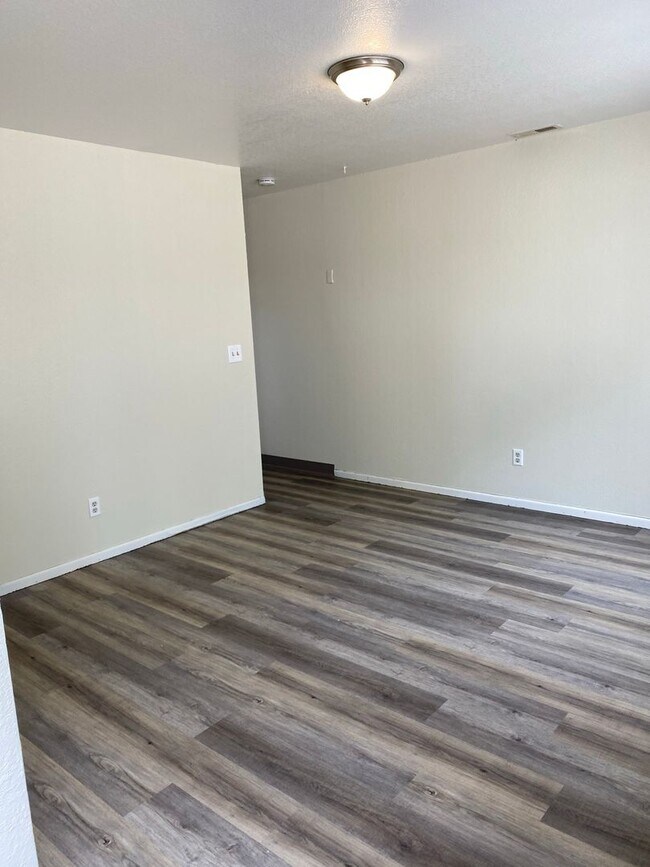 674 Humboldt St in Fallon, NV - Building Photo - Building Photo