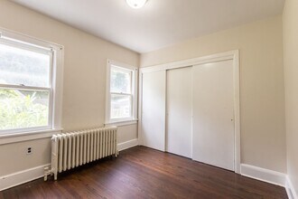 445 Lenox Rd in Huntington Station, NY - Building Photo - Building Photo