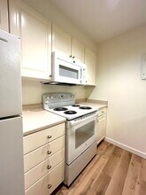 3017 127th Pl SE in Bellevue, WA - Building Photo - Building Photo