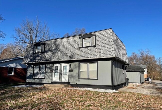 property at 1218 E Cleveland Ave