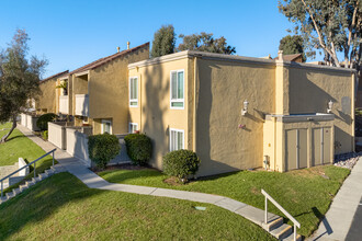 Mission Trails Villas in San Diego, CA - Building Photo - Primary Photo