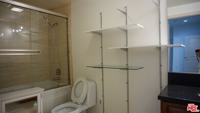 1037 S Fedora St in Los Angeles, CA - Building Photo - Building Photo