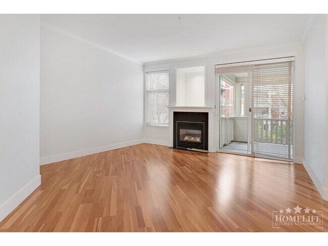 15350-1516A 16A Ave in Surrey, BC - Building Photo - Building Photo