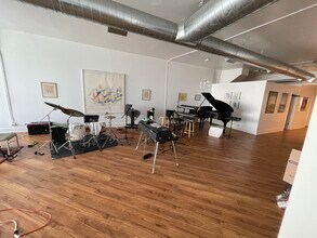 738 N Clark St, Unit #3 in Chicago, IL - Building Photo - Building Photo