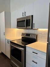 3012 Clover St in Dallas, TX - Building Photo - Building Photo