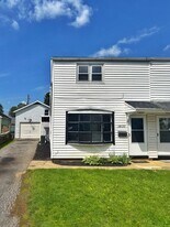 1409 Uelen Ct in Bethlehem, PA - Building Photo