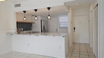 20200 NE 29th Ct in Aventura, FL - Building Photo