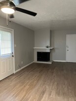 5220 Weber Rd in Corpus Christi, TX - Building Photo