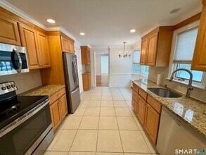 16 Killian Ave in Trumbull, CT - Building Photo - Building Photo