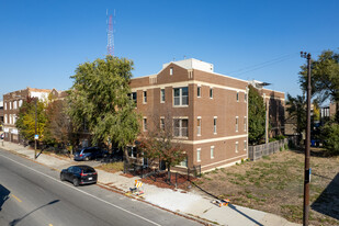 Heritage Homes of West Village Apartments