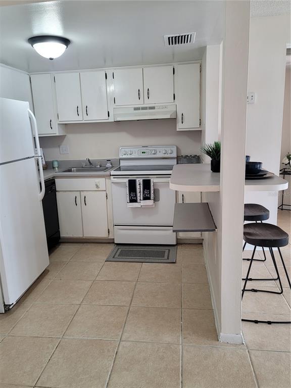 572 Orange Dr in Altamonte Springs, FL - Building Photo - Building Photo