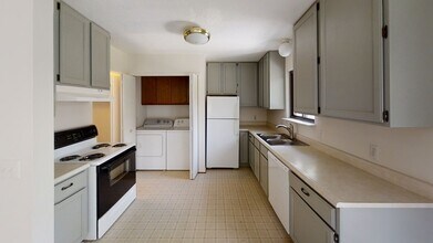 755 N Maple Rd in Ann Arbor, MI - Building Photo - Building Photo