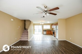 1700 Village Park Trail in Burleson, TX - Foto de edificio - Building Photo