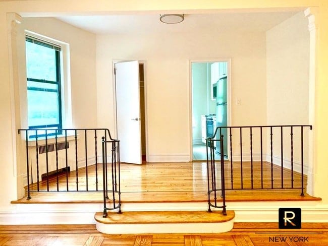 725 W 184th St-Unit -2-D in New York, NY - Foto de edificio - Building Photo