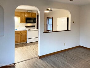 14 Academy St in Cambridge, NY - Building Photo - Building Photo