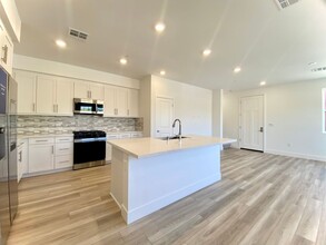 103 Sennett Ter in Fremont, CA - Building Photo - Building Photo