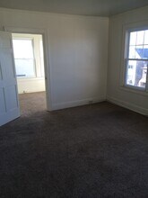 1028 Clay Ave, Unit #B in Scranton, PA - Foto de edificio - Building Photo