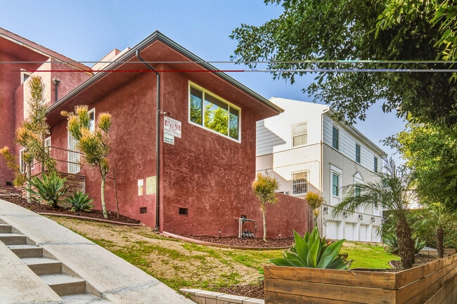 1319 S Mansfield Ave, Unit 1319 in Los Angeles, CA - Foto de edificio - Building Photo