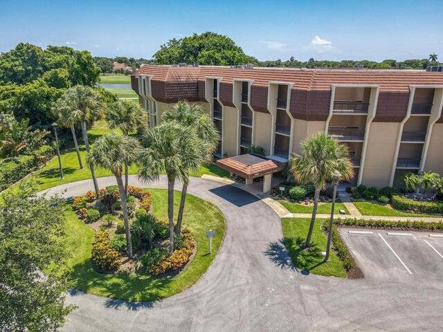 5350 Woodland Lakes Dr in Palm Beach Gardens, FL - Building Photo - Building Photo