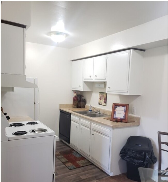 Sugartree Apartments