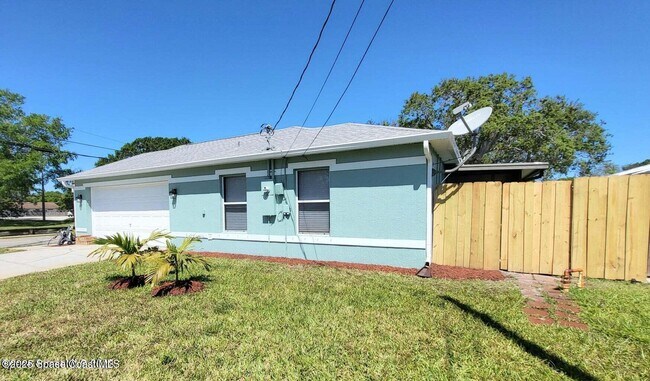 1274 Westover St in Melbourne, FL - Building Photo - Building Photo