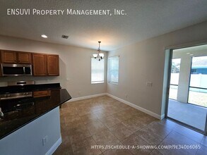 3825 Milflores Dr in Ruskin, FL - Building Photo - Building Photo