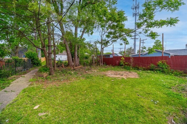 2204 Howey Rd in Columbus, OH - Building Photo - Building Photo