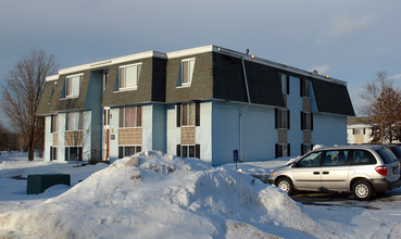 Springbrook Apartments in Rome, NY - Building Photo - Building Photo