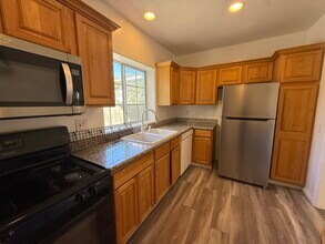 3913 Prospect Ave, Unit B in Culver City, CA - Foto de edificio - Building Photo