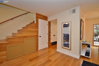 111 Ascot Ct, Unit A in Moraga, CA - Building Photo - Building Photo