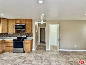 13787 De Garmo Ave in Los Angeles, CA - Building Photo - Building Photo