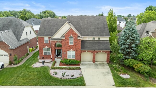 21724 Summerfield Dr in Macomb, MI - Building Photo - Building Photo