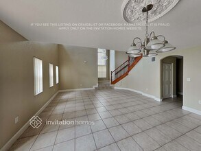 9229 SW 157th Ct in Miami, FL - Foto de edificio - Building Photo