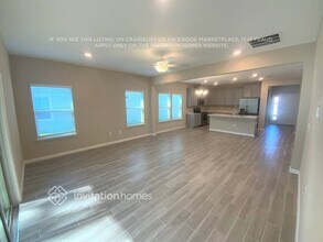 6313 Bluff Ave in Jacksonville, FL - Foto de edificio - Building Photo