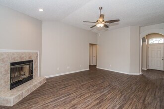 7955 Ortega Bluff Pkwy in Jacksonville, FL - Building Photo - Building Photo