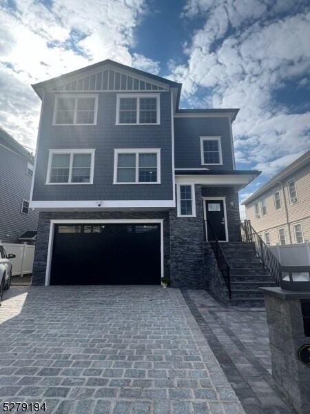 1040 Cross Ave in Elizabeth, NJ - Building Photo