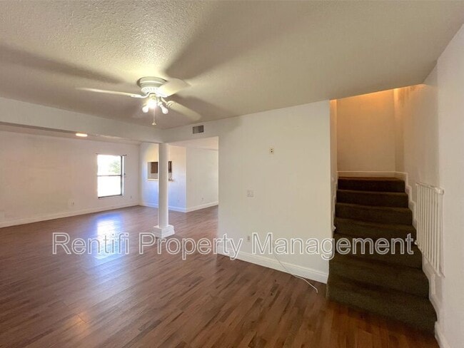 7493 Pebble Beach Rd in Ft. Myers, FL - Building Photo - Building Photo