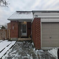 215 Mississauga Vly Blvd in Mississauga, ON - Building Photo