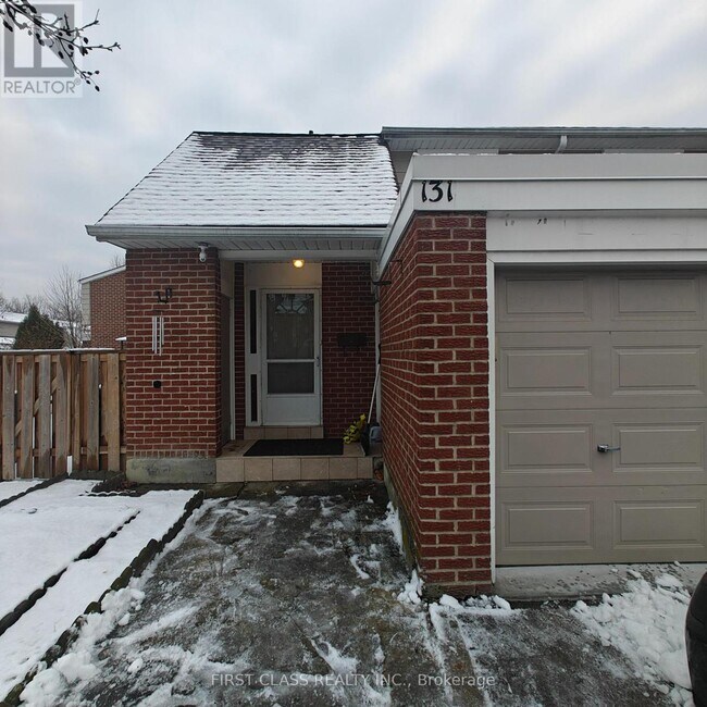 property at 215 Mississauga Vly Blvd