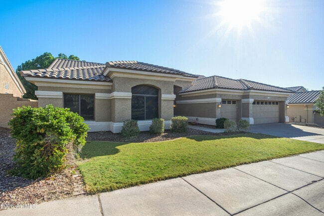 14241 N 14th St in Phoenix, AZ - Building Photo - Building Photo