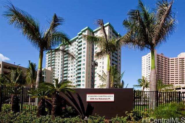 property at 3900 Ala Makahala Pl