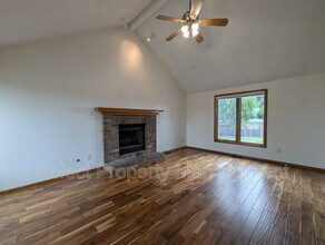 2803 Walnut Run in Fort Wayne, IN - Foto de edificio - Building Photo