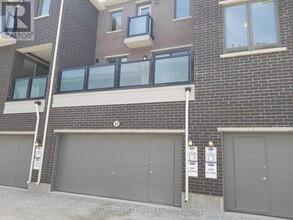 22 Summer Wind Ln in Brampton, ON - Building Photo - Building Photo